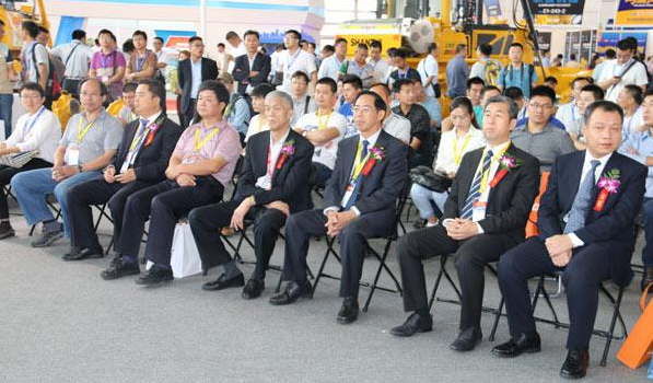 山推、混凝土、混凝土機(jī)械、混凝土機(jī)械應(yīng)用技術(shù)