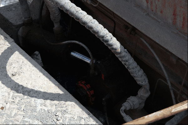 泵車、混凝土泵、混凝土