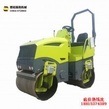 山東思拓瑞克ST2000 小型座駕式2噸壓路機(jī) 雙驅(qū)雙振全液壓