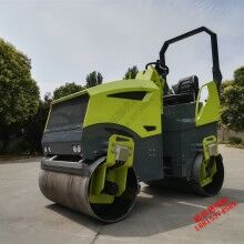 山東思拓瑞克ST2600 小型座駕式雙鋼輪壓路機(jī)