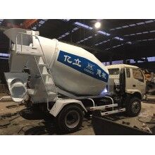 廠家大量供應(yīng)3m3混凝土罐車，攪拌罐車，量大從優(yōu)